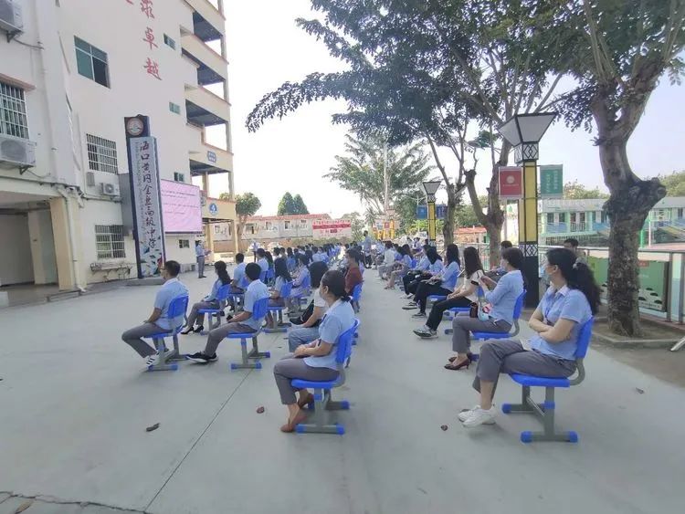 ?？邳S岡金盤高級中學開學防疫演練已開始！