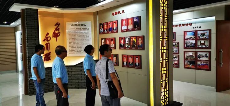 參觀學(xué)習(xí)取真經(jīng) 借鑒經(jīng)驗促提升——?？邳S岡金盤高級中學(xué)赴黃岡中學(xué)研修交流