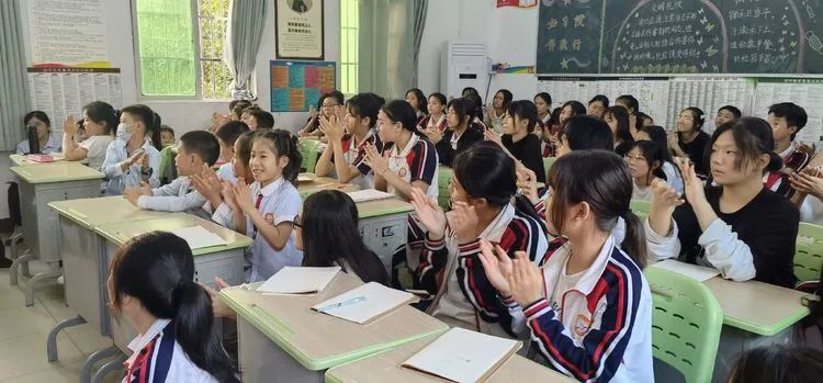 海口黃岡金盤高級(jí)中學(xué)·晨曦文學(xué)社成立