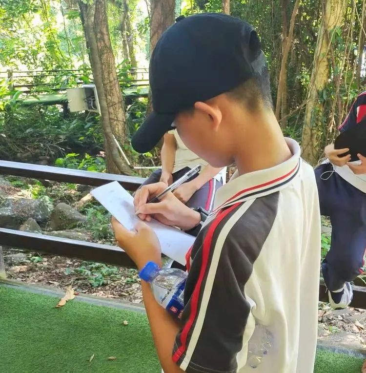 “重溫紅色歷史，做時(shí)代新人”——?？邳S岡金盤高級中學(xué)初中部春季研學(xué)活動