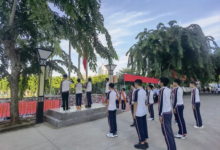 感恩明志 逐夢黃岡 | ?？邳S岡金盤高級中學(xué)初中部開學(xué)典禮暨表彰大會