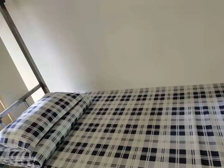 迷彩軍訓(xùn) 青春無悔