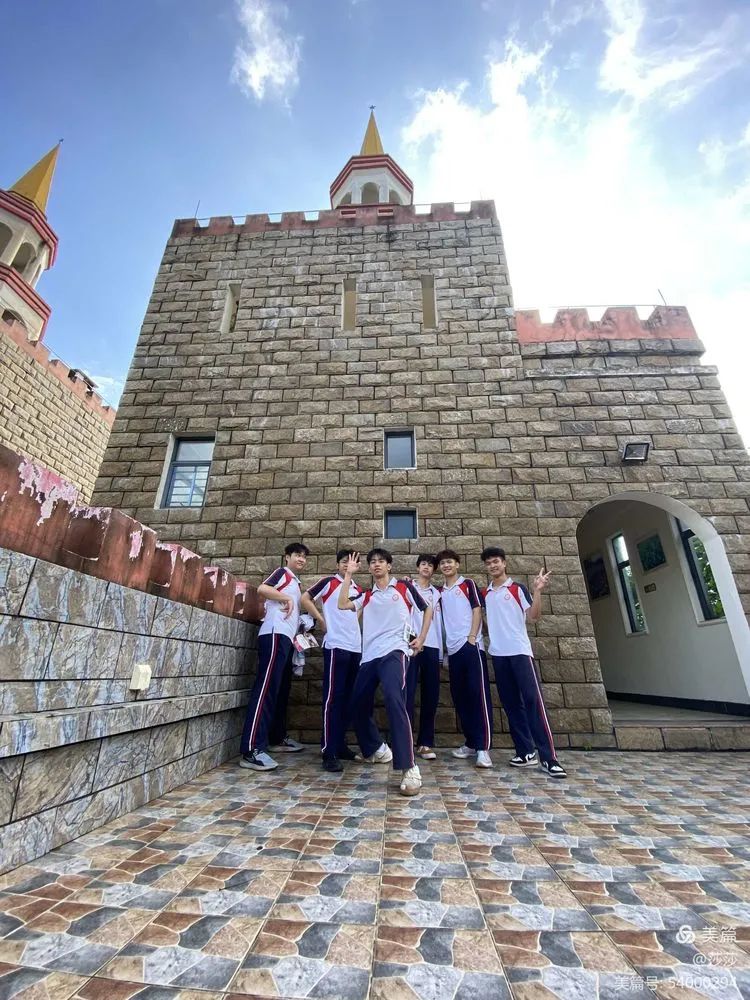 【校園動態(tài)】賞花憶往昔——?？邳S岡金盤高級中學高中部研學之旅