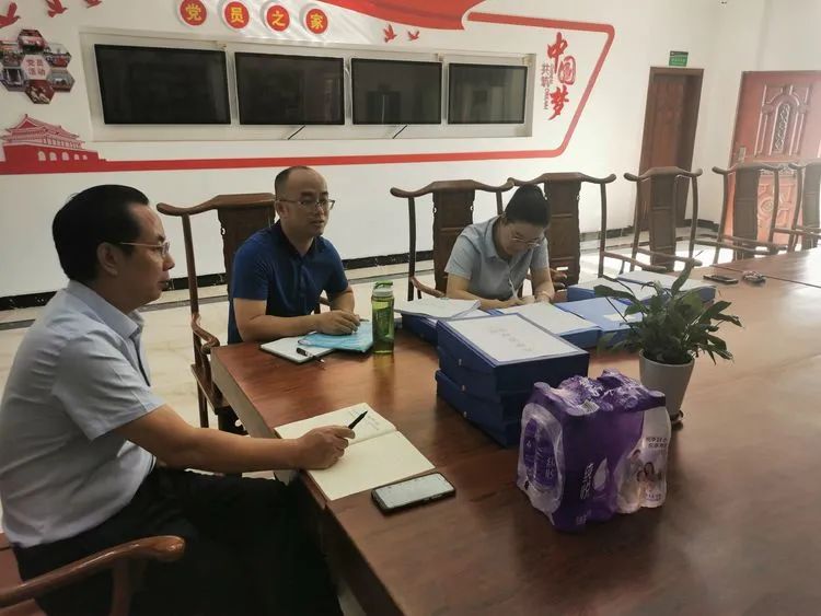 【校園動(dòng)態(tài)】有效減負(fù)，協(xié)同發(fā)展——?？邳S岡金盤高級(jí)中學(xué)迎接責(zé)任督學(xué)督導(dǎo)“雙減”和“五項(xiàng)管理”工作