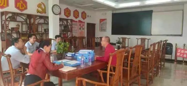 【校園動(dòng)態(tài)】有效減負(fù)，協(xié)同發(fā)展——?？邳S岡金盤高級(jí)中學(xué)迎接責(zé)任督學(xué)督導(dǎo)“雙減”和“五項(xiàng)管理”工作