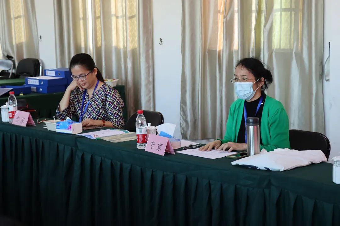 【校園動(dòng)態(tài)】普通話誦百年偉業(yè)  規(guī)范字寫時(shí)代新篇—— ?？邳S岡金盤高級(jí)中學(xué)迎語言文字規(guī)范化達(dá)標(biāo)校創(chuàng)建驗(yàn)收